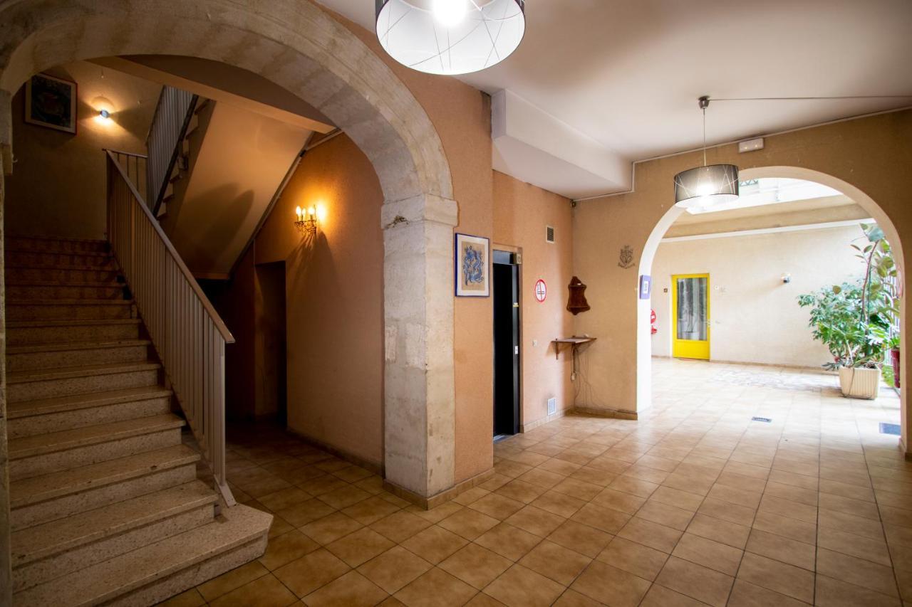 La Maison D'Antonin 尼姆 外观 照片