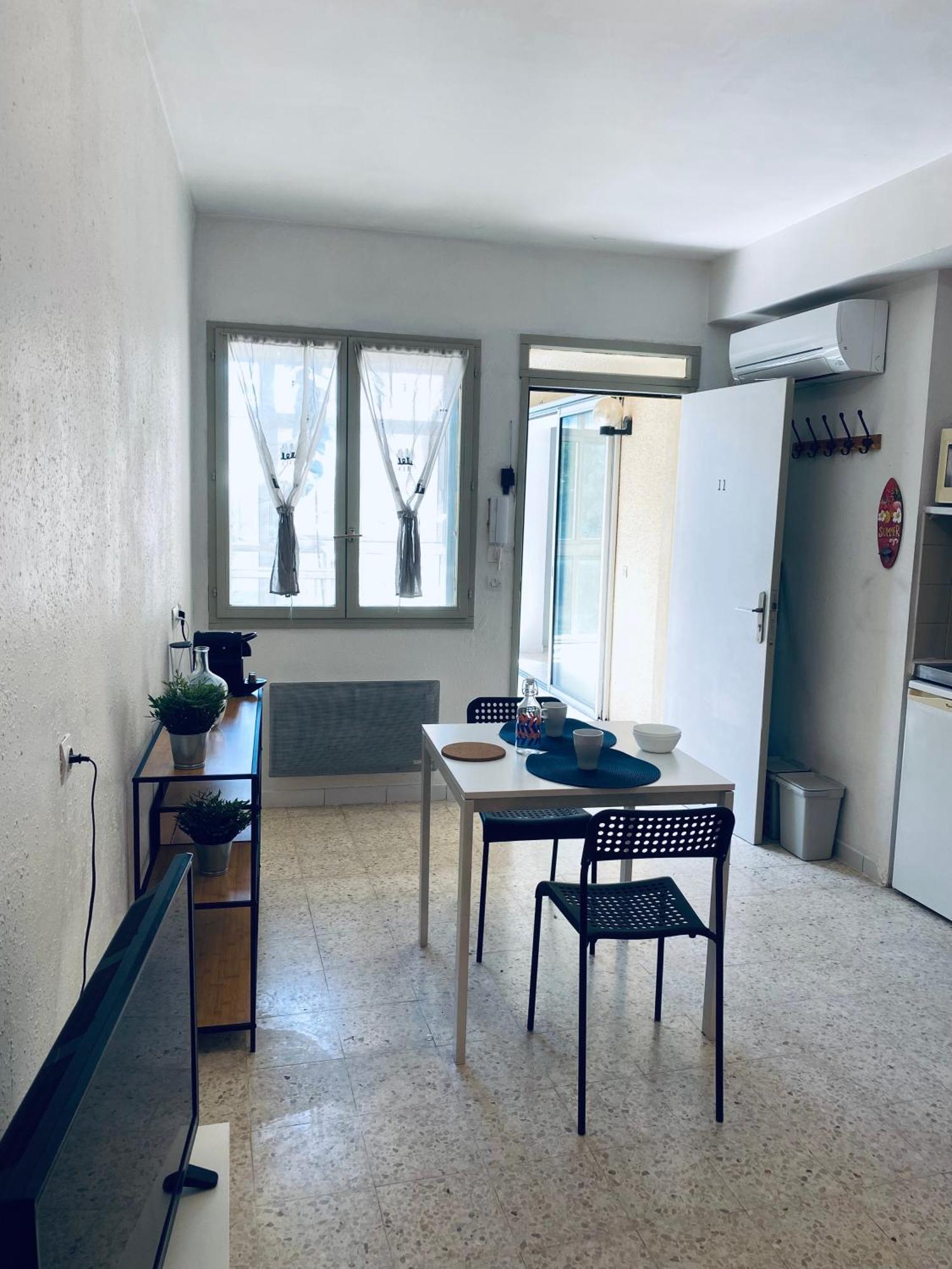 La Maison D'Antonin 尼姆 外观 照片